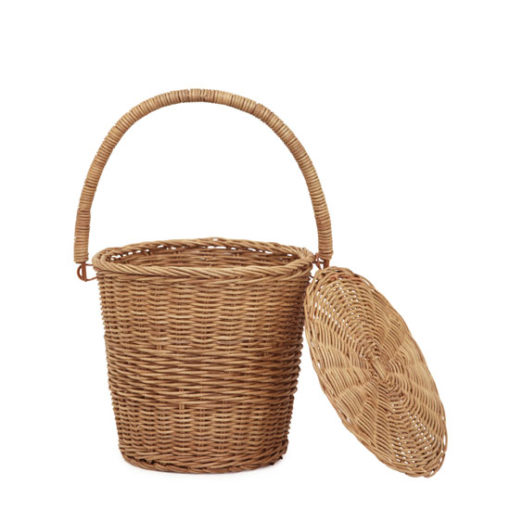 Olli Ella Apple Basket Small is perfect as nursery decor, for storing apples and little treasures like ribbons and accessories and for little ones to take to the market.