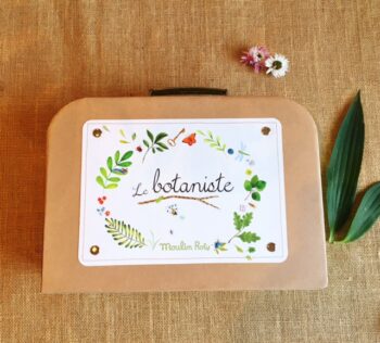Moulin Roty Little Botanist Flower Press Set Case
