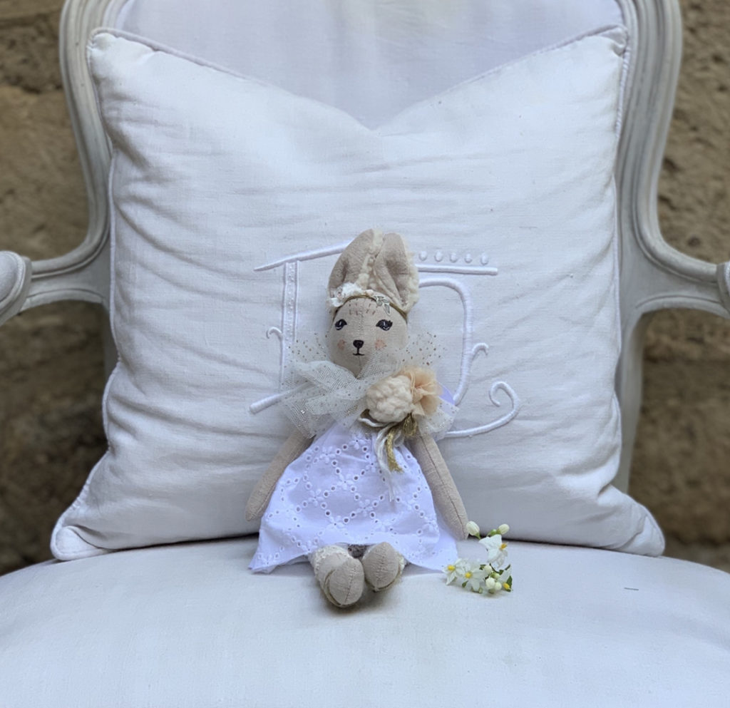 St Remy Dolls - Little French Heart