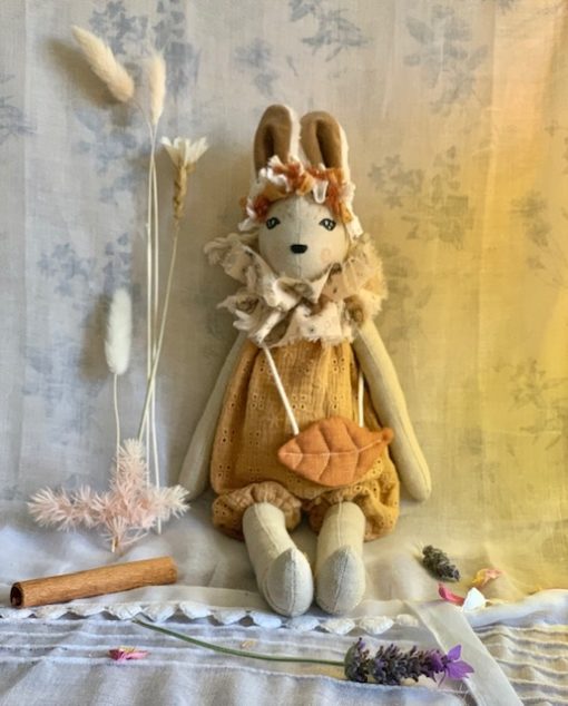 Cinnamon Bunnette Standard #Littlefrenchheart full profile