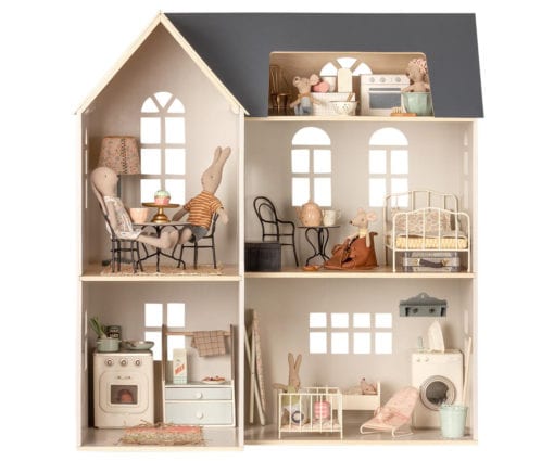 Maileg shelf in dollhouse