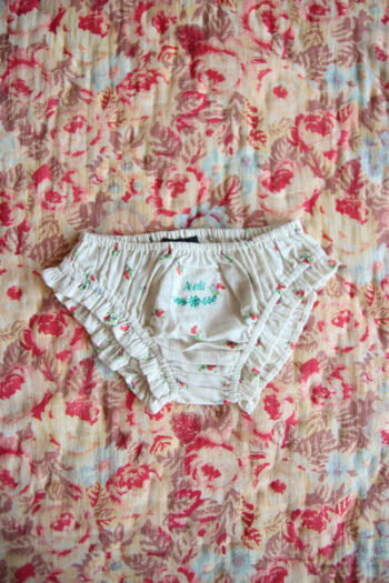 Bonjour Diary Three Little Flower Panties