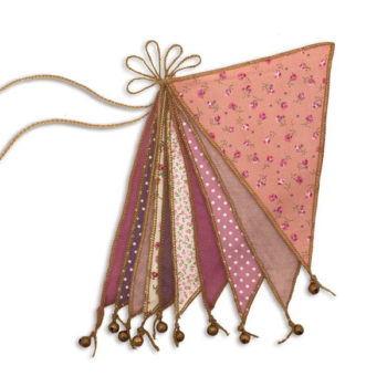 Numero-74-Mixed-Pink-Bunting-Little-French-Heart