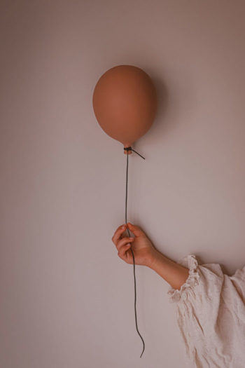 Byon-Balloon-Terracotta-#Littlefrenchheart-Image-Melissalorene