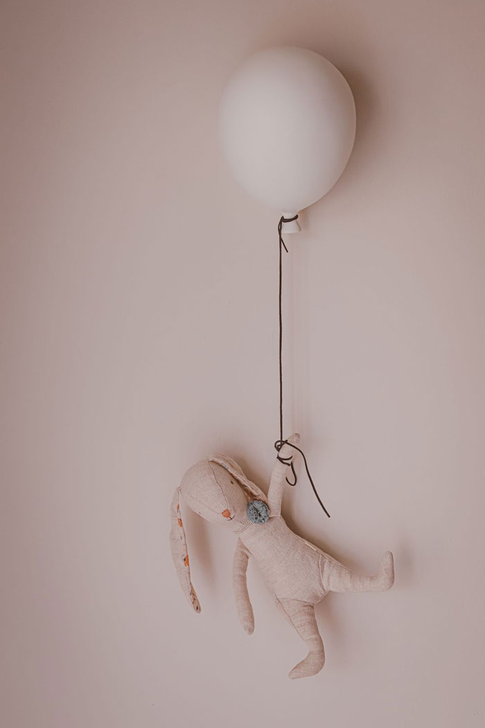 Byon-Balloon-White-#Littlefrenchheart-Image-Melissalorene