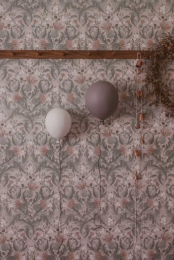 Byon-Balloon-White and Grey-#Littlefrenchheart-Image-crop-Melissalorene