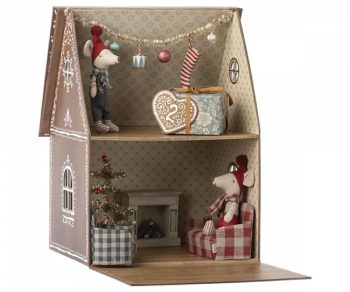 Maileg Ginger Bread House interior decorated - Little French Heart
