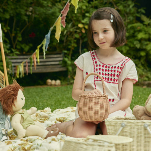 Olli Ella dinkum-doll-toy-pumpkin-rattan-berry-basket-rose #Littlefrenchheart