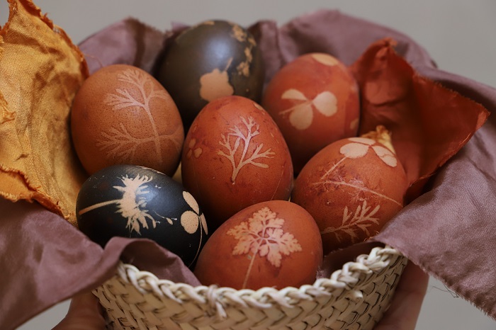 naturally dyed & patterned easter eggs with Kathryn Davey Dye Expert for Little French Heart