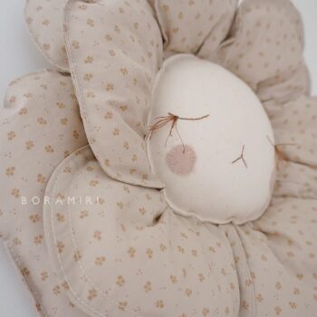 Dream Flower Beige Face - Little French Heart