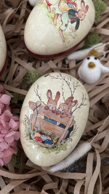 Traditional Vintage Easter Egg Over the Frence - Little French Heart