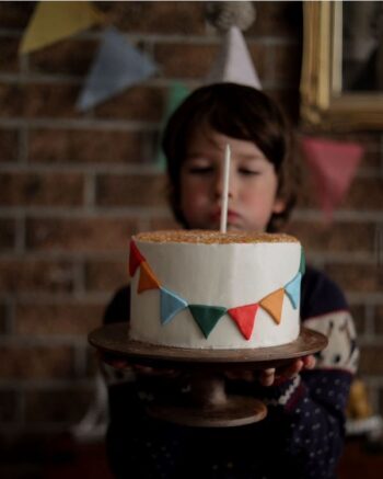 Konges Slojd Birthday Train Pierrot 8 Konges Pierrot Birthday Train - Jess Farthing for Little French Heart (2)