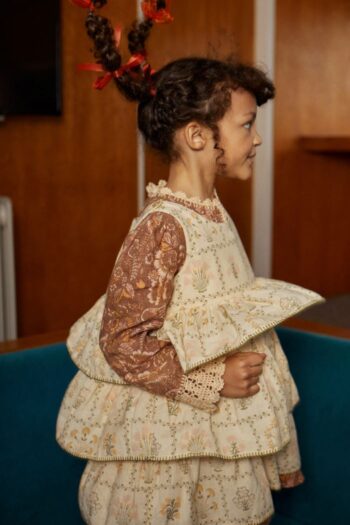 Gloria - woodland floral hazel3