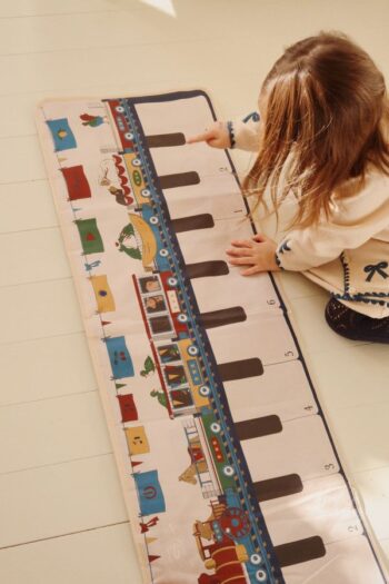 Konges Slojd Floor Piano - Little French Heart 5