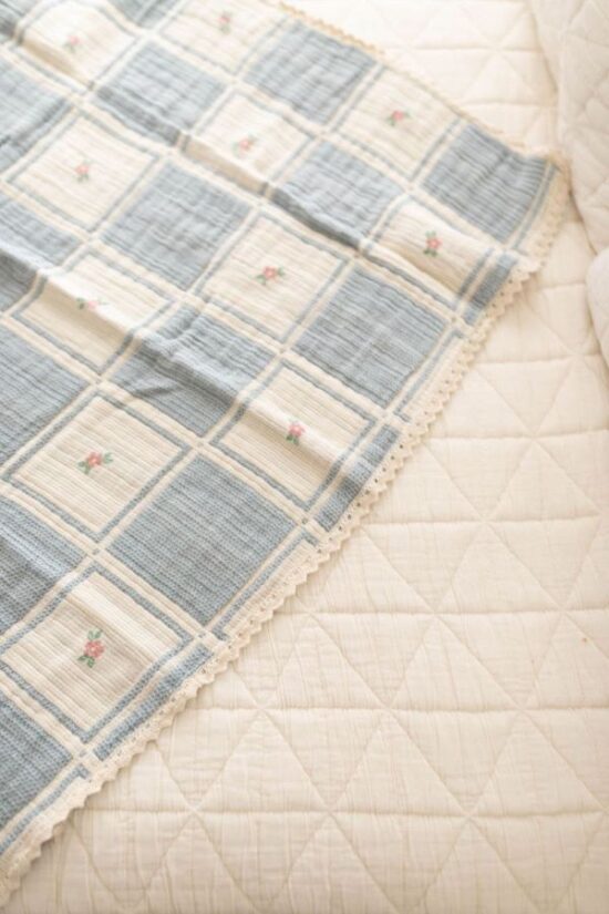 New Grain Patchwork Blanket Fleur 2 - Little French Heart