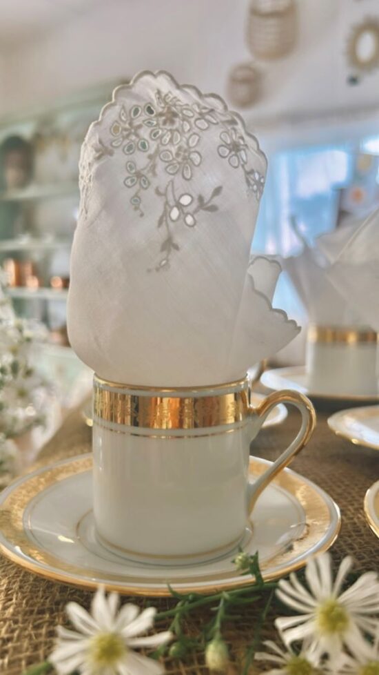 Brocante Mother's day demitasse and fleur handkerchief