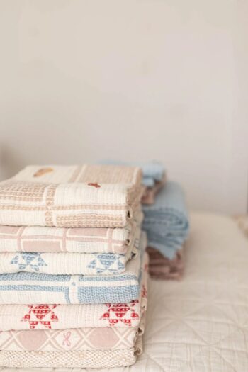 New Grain Patchwork Blanket Farm Hazelnut Chicken - Copy