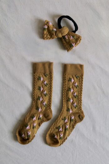 Bonjour Flower Socks with Hair Bow ~ Camel