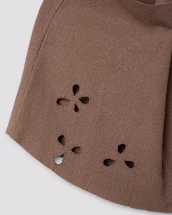 Ewa i Walla Joy Shawl Floral Details