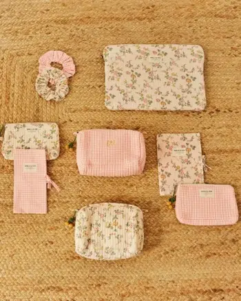 Emile et Ida Toiletries Bag Flowering Rosebush