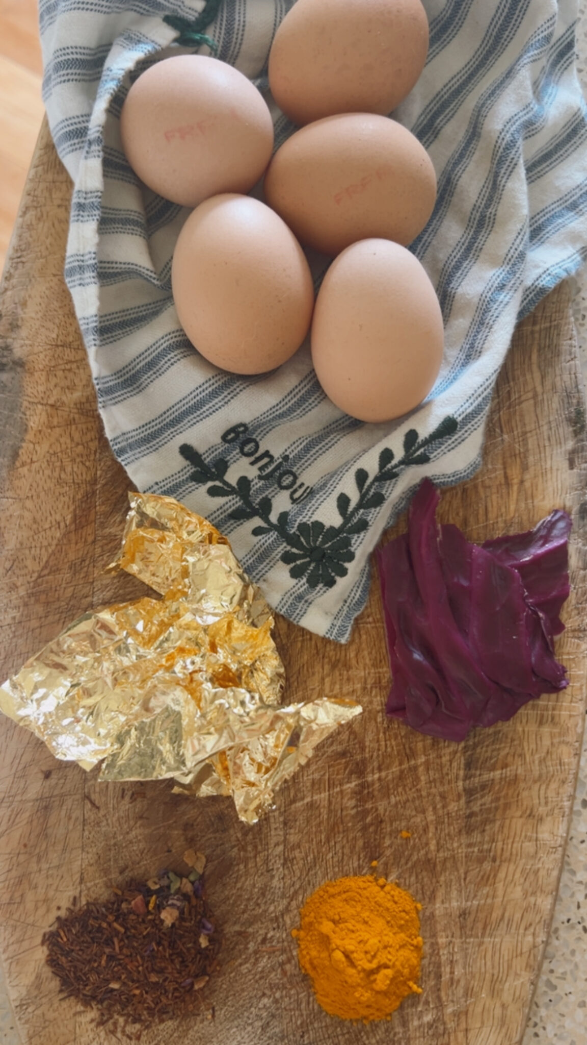 Make Crushed Gold Leaf Easter Eggs
