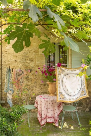 Suranne Diary Suranne Diary Pareo Rose Garden Flowers