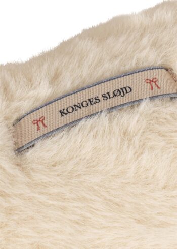 Konges Slojd Teddy Neck Pillow 10 Konges Teddy neck pillow zip brand