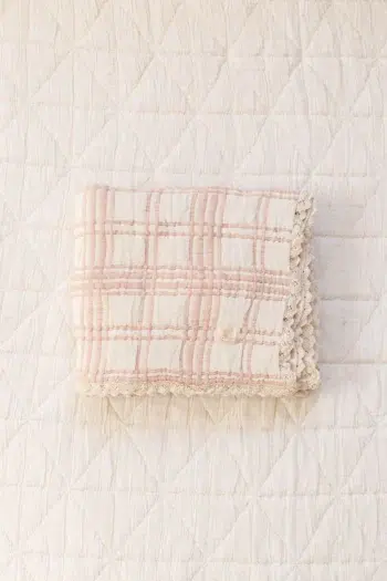 New Grain French Plaid Petal Quilt