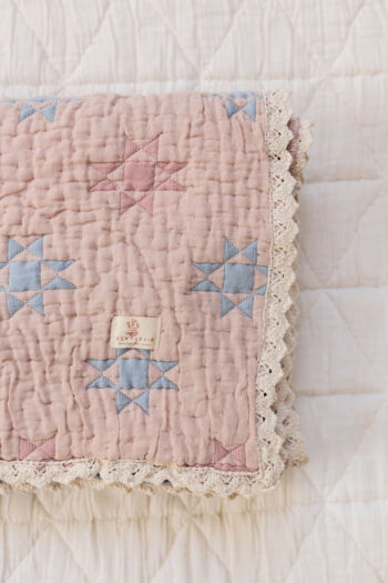 New Grain Sunday Quilt Peony
