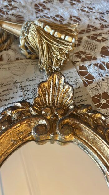 French Vintage Petite Oval Giltwood Mirror