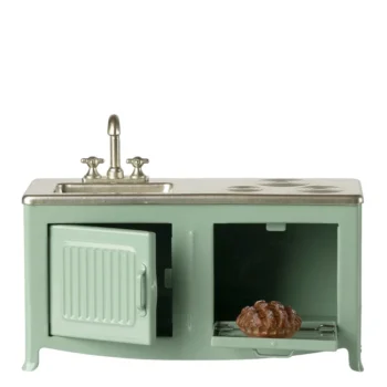 Maileg Kitchen Mouse Mint with bread loaf