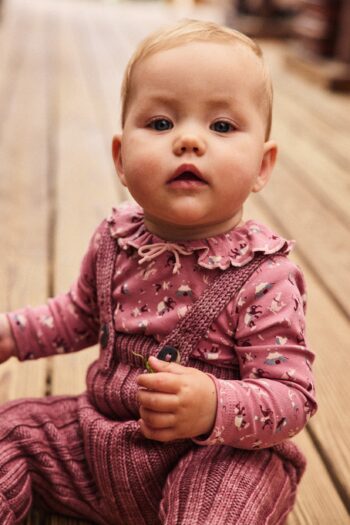 baby-pattie-onesie-antique-rose-circus-4