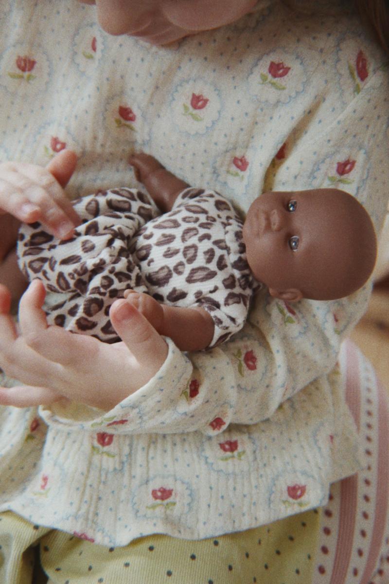 Konges Slojd Mini Doll Leo 2 Konges Slojd Mini Doll Leo