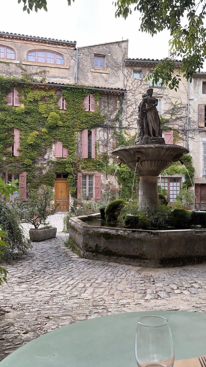 Saignon Provence: a Breath of Fresh Air 3 Saignon, Provence a breath of fresh air - Little French Heart (4)