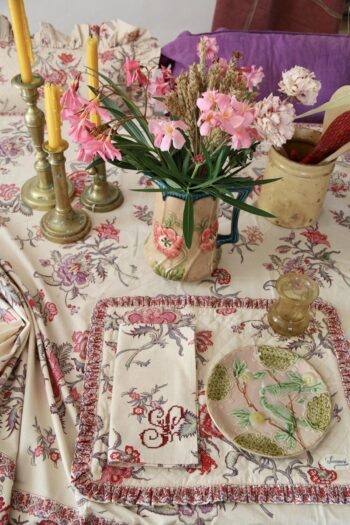 Suranne Diary Embroidered Table Napkin Vence