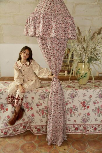 Suranne Diary Tablecloth Vence