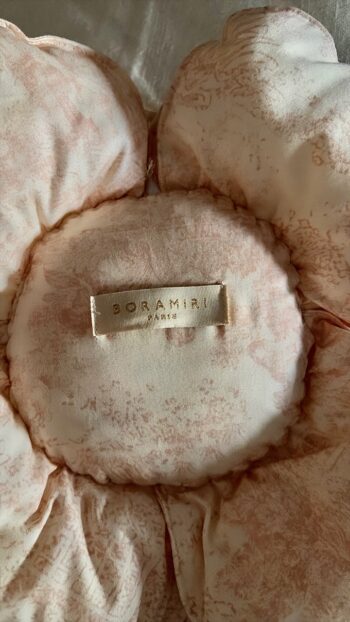Boramiri back attachment
