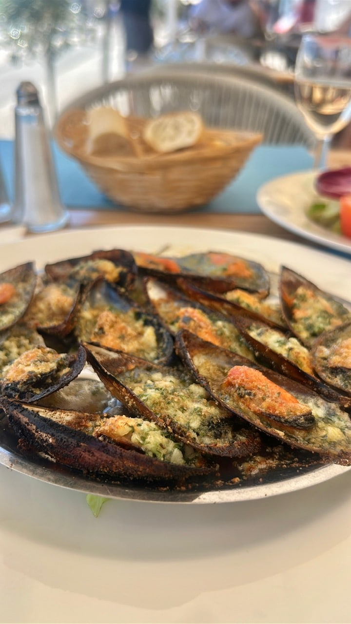 Cassis Mussels